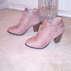 Beautiful Dusty rose pink boots size 8